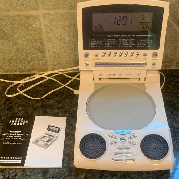 Sharper Image AM/FM Alarm Clock Sound Soother 20 for iPod/MP3 Players - Picture 1 of 13